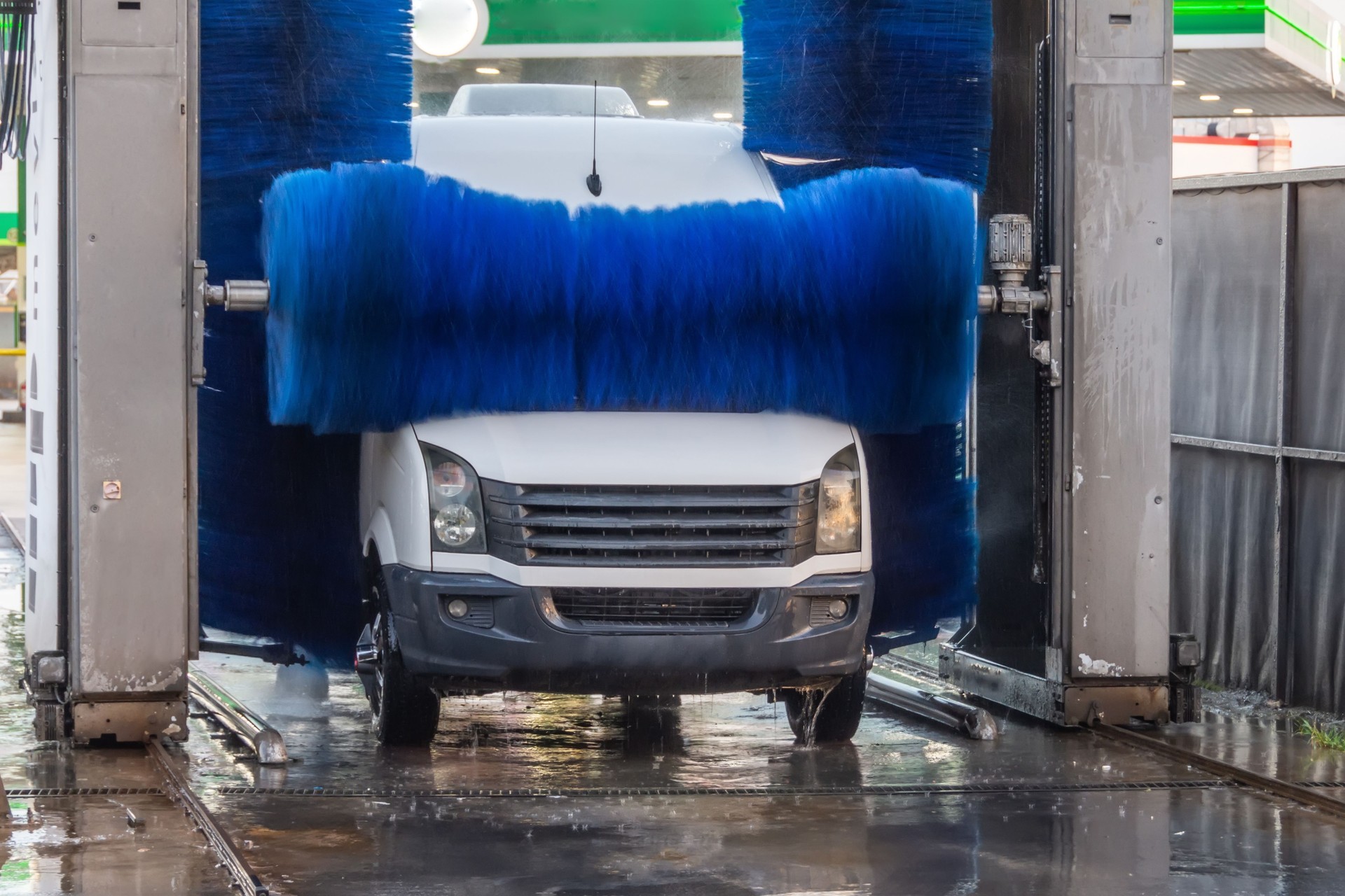 Body Length Detection – Adjusts wash coverage based on vehicle type